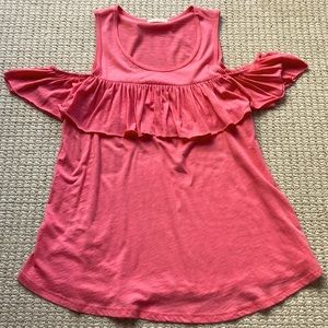 Maronie sleeveless top w/cute arm cover